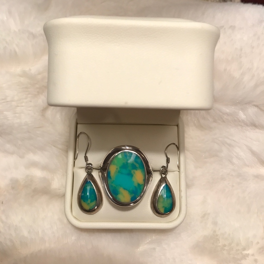 Ring and earring set
